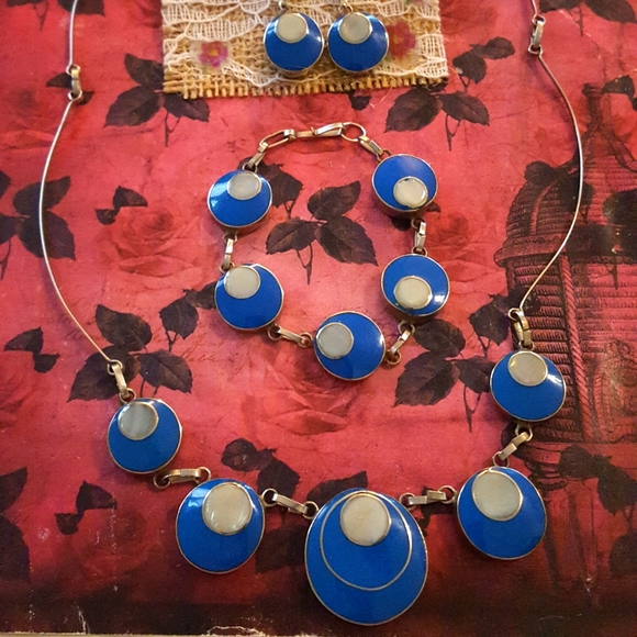 Blue and White Spacey Necklace, Bracelet and Earrings Jewellery Set - Picture 2 of 5